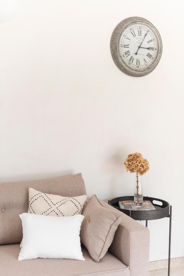 La Petite Ruche, 1 Bedroom Gite In The Luberon Apt Dış mekan fotoğraf